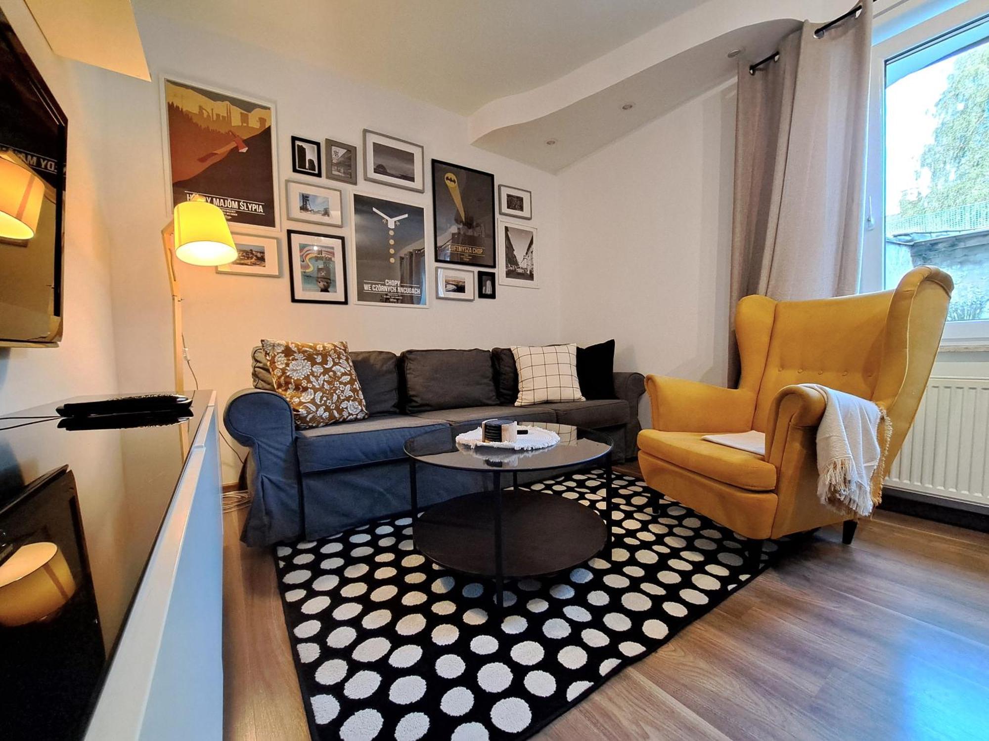 Gryfny Familok Apartment Katowice Luaran gambar
